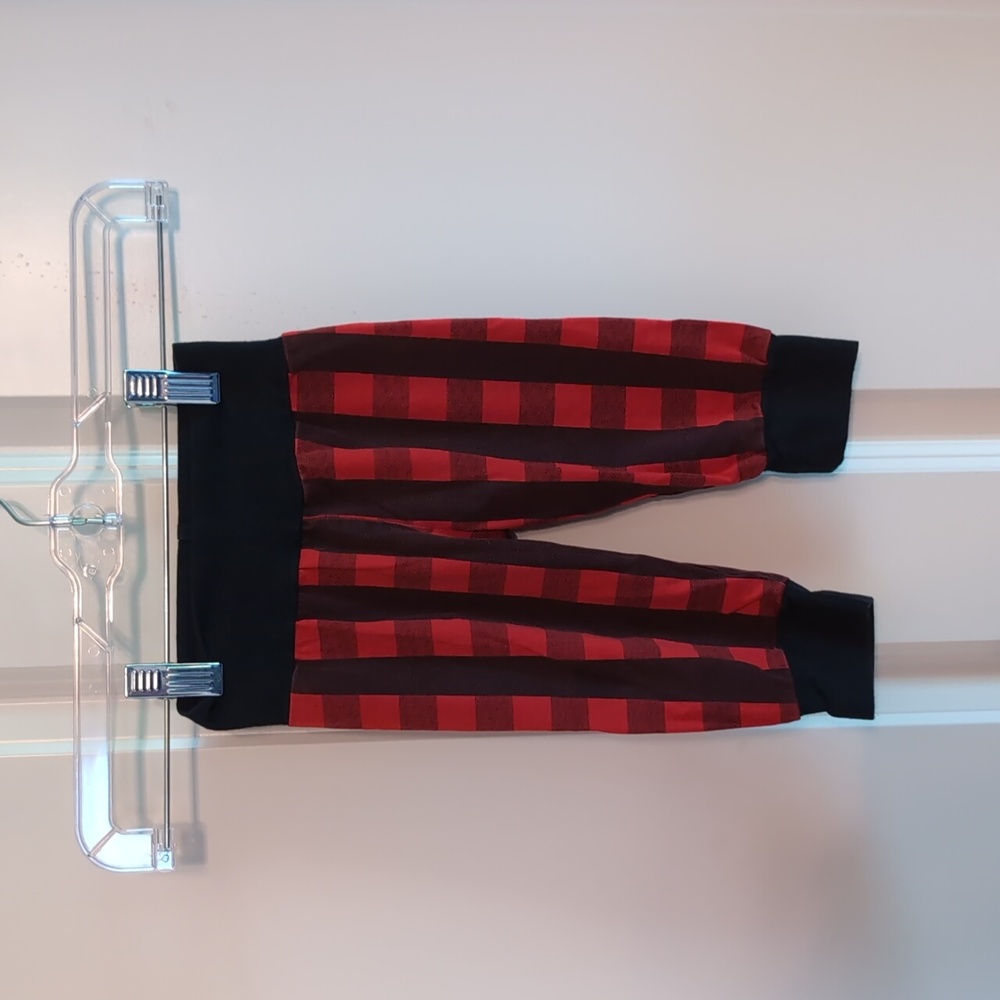 Buffalo Plaid Joggers 🎄
